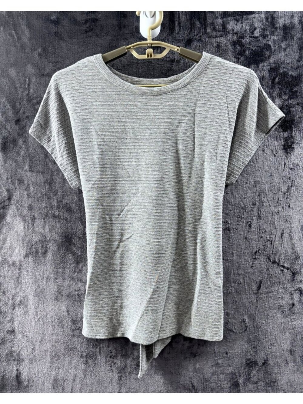 Tahari Gray Short Sleeve Tie Back Knit Top Women's Large Stretch Blouse